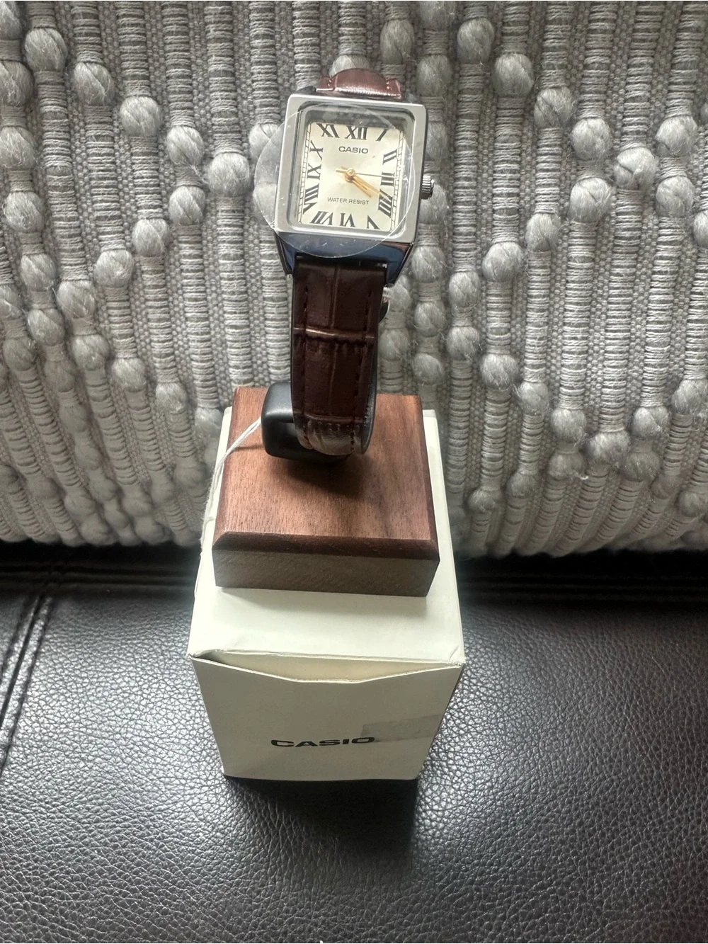 Casio LTP-V007L-9B women's quartz dress watch